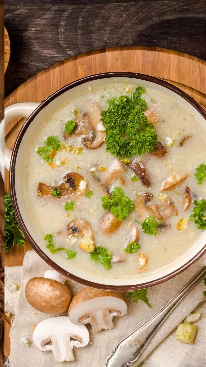 How To Make Mushroom Chicken Soup At Home  